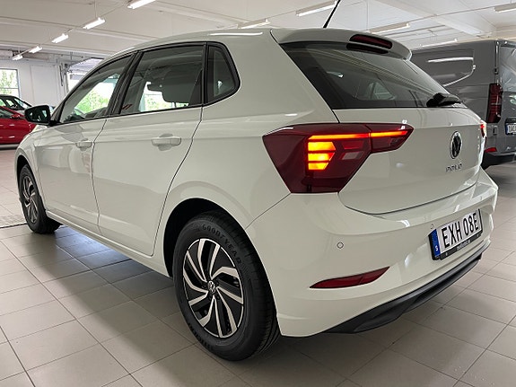 Volkswagen Polo 4 of 15