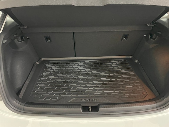 Volkswagen Polo 9 of 15