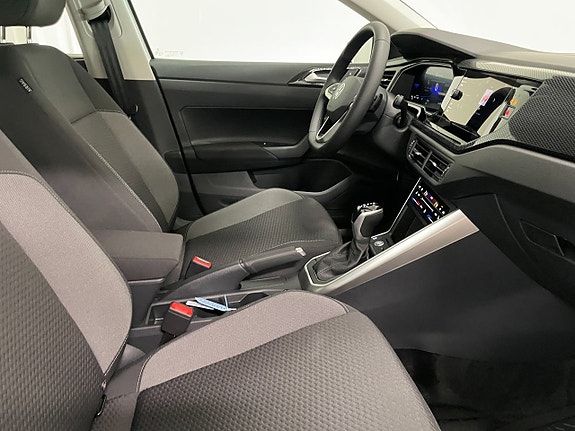 Volkswagen Polo 12 of 15