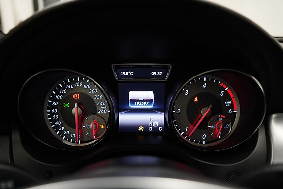 Mercedes-Benz CLA220 d 12 of 20