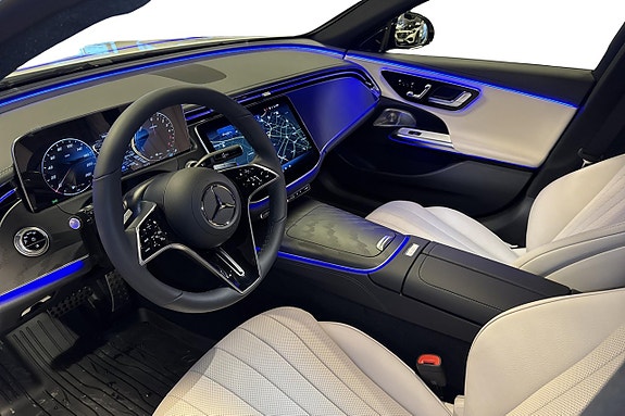 Mercedes-Benz E300 de 10 of 22