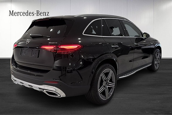 Mercedes-Benz GLC400 e 3 of 5
