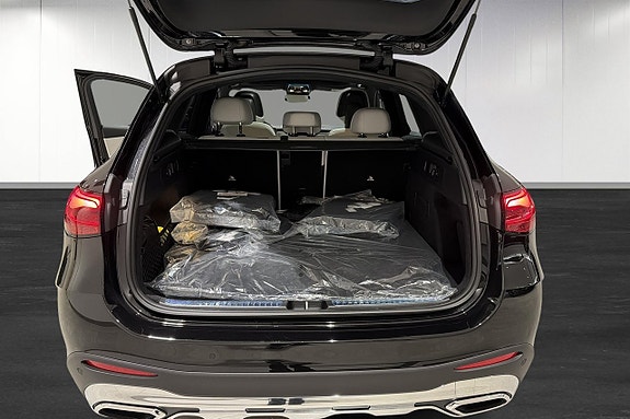 Mercedes-Benz GLC400 e 12 of 18