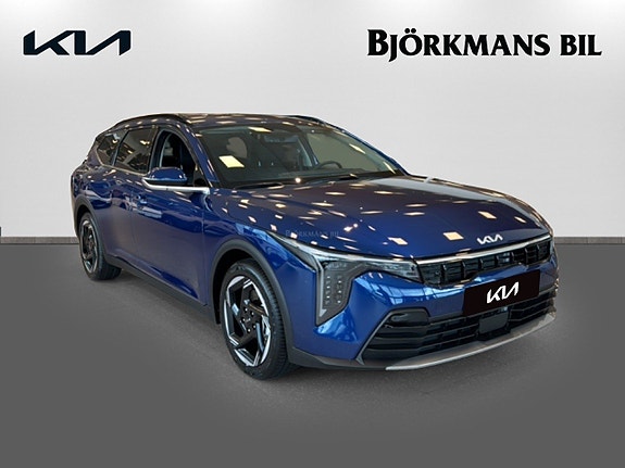 Kia K4 3 of 29