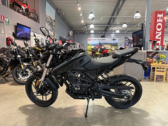 Voge R125 #Inbytesstöd på 5.000:-# 5 of 13
