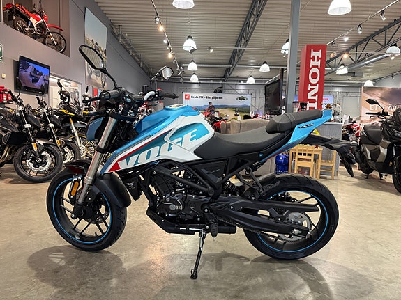 Voge R125 #Inbytesstöd på 5.000:-# 5 of 12