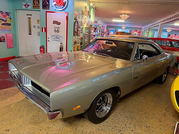 Dodge Charger 5 of 30