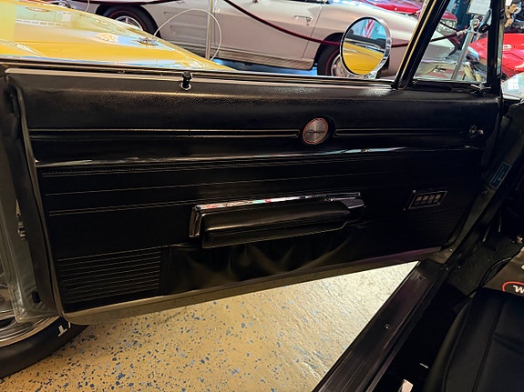 Dodge Charger 21 of 30