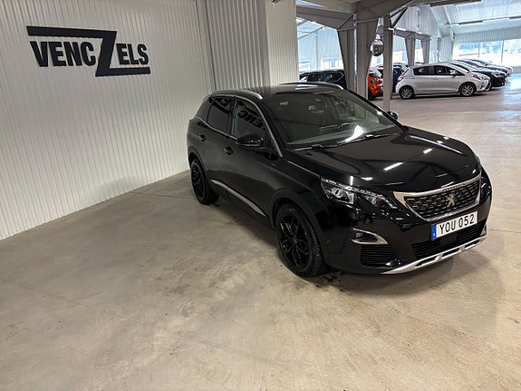 Peugeot 3008 2 of 5
