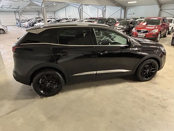 Peugeot 3008 3 of 5