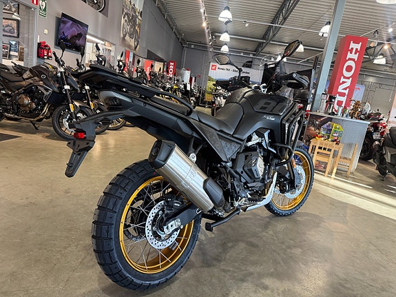 Voge DS800X Rally 3 of 5