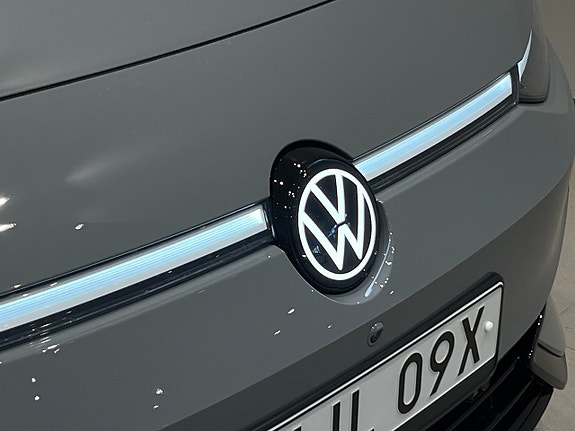 Volkswagen ID.7 3 of 5