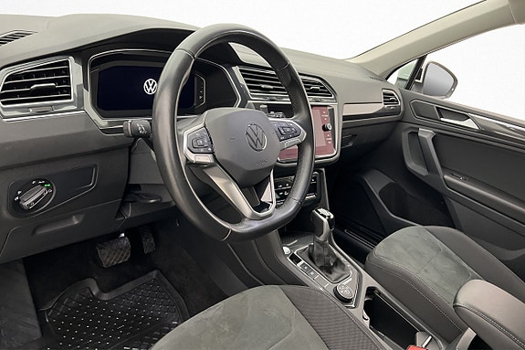 Volkswagen Tiguan 10 of 29