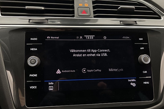 Volkswagen Tiguan 18 of 29