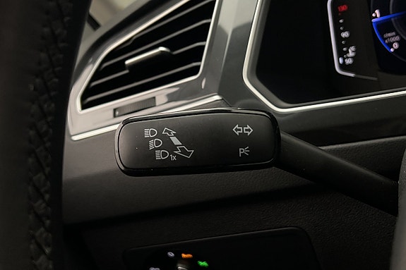 Volkswagen Tiguan 27 of 29