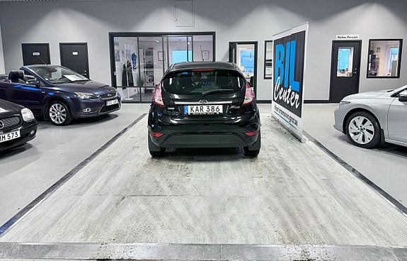 Ford Fiesta 3 of 4