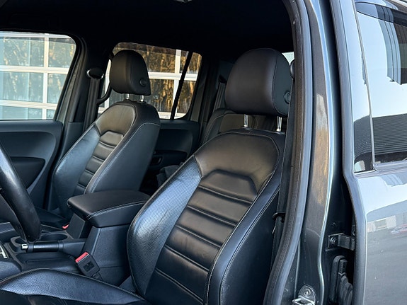 Volkswagen Amarok 8 of 9
