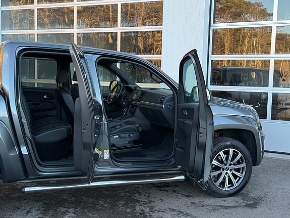 Volkswagen Amarok 6 of 9