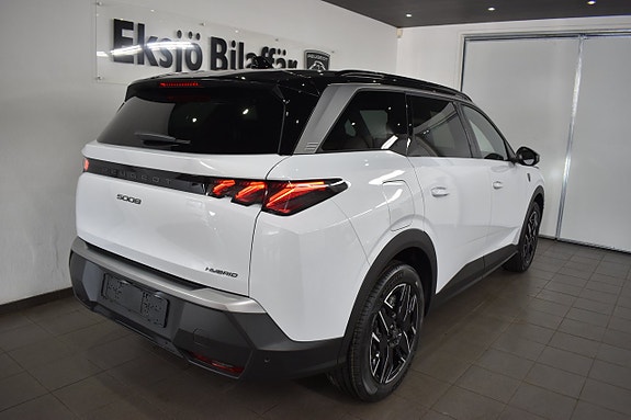 Peugeot 5008 8 of 21