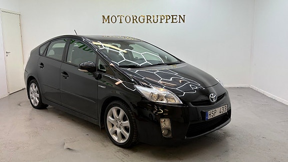 Toyota Prius 16 of 18