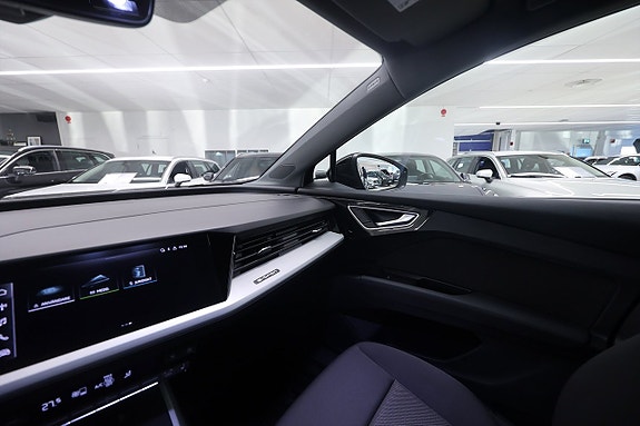 Audi Q4 e-tron 18 of 22