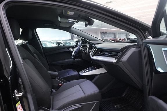 Audi Q4 e-tron 15 of 22