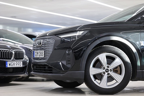 Audi Q4 e-tron 5 of 22