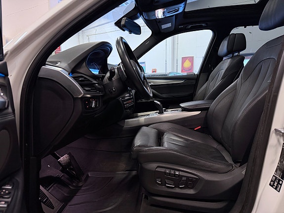 BMW X5 M 4 of 16