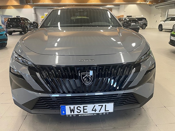 Peugeot 408 4 of 9