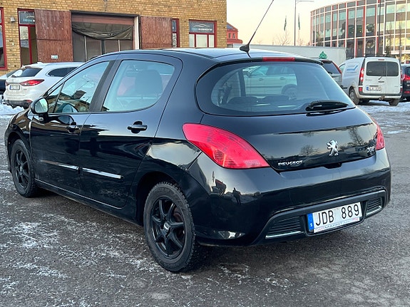 Peugeot 308 5 of 17