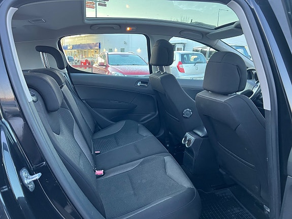 Peugeot 308 14 of 17