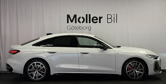 Audi A5 3 of 19