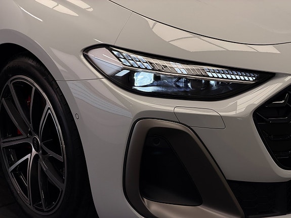 Audi A5 4 of 19