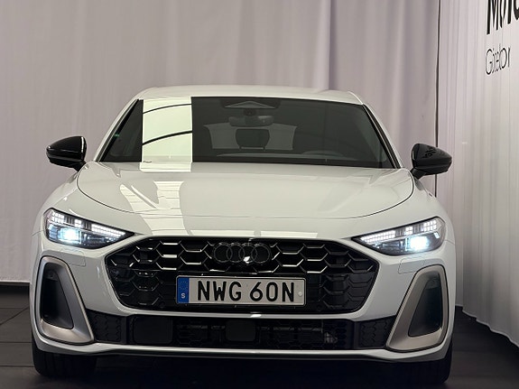 Audi A5 2 of 19