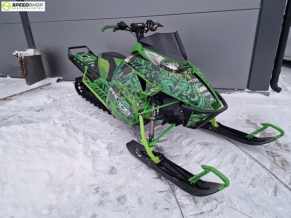Arctic Cat M 8000