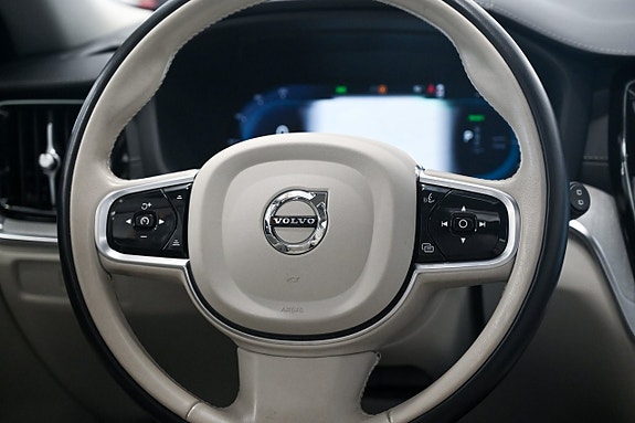 Volvo V60 12 of 24