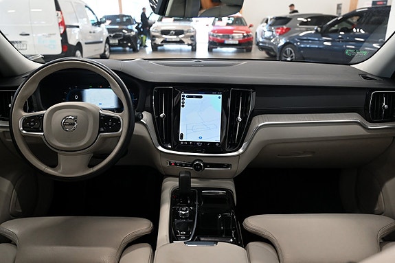 Volvo V60 14 of 24