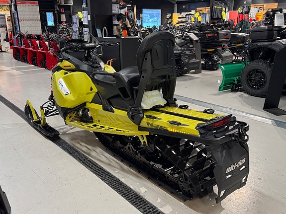 Ski-Doo Backcountry XRS 146 850 E-tec Turbo R 4 of 4