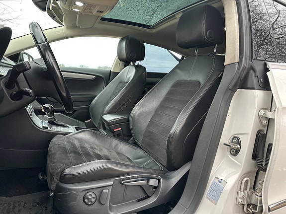 Volkswagen CC 10 of 19