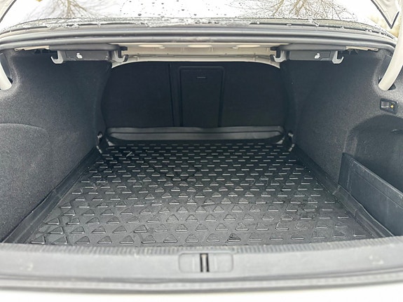 Volkswagen CC 17 of 19