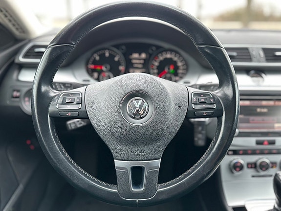 Volkswagen CC 9 of 19