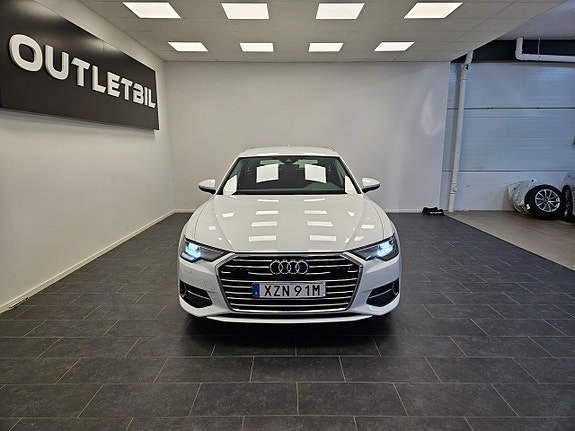 Audi A6 4 of 24