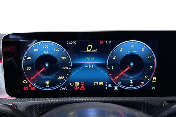 Mercedes-Benz CLA200 7 of 13