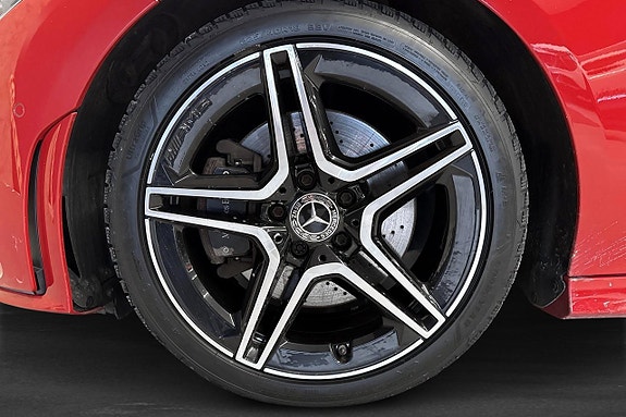 Mercedes-Benz CLA200 5 of 5