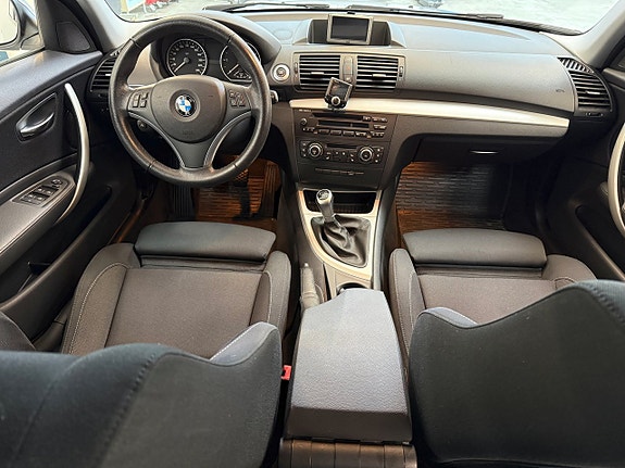 BMW 118d 8 of 12