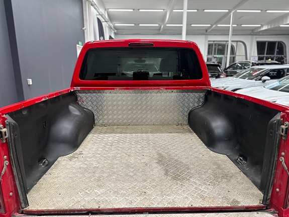 Volkswagen Amarok 6 of 18