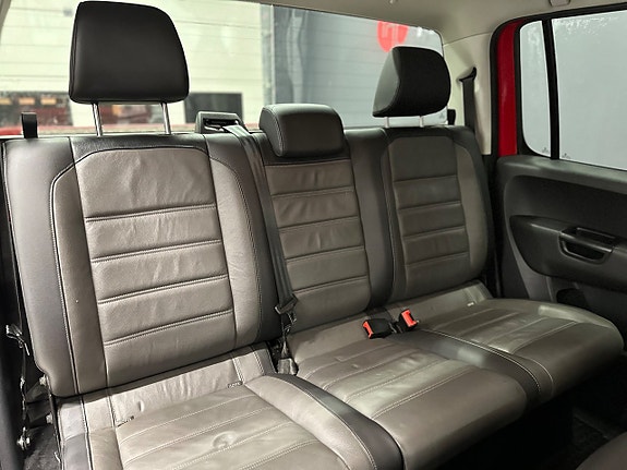 Volkswagen Amarok 18 of 18