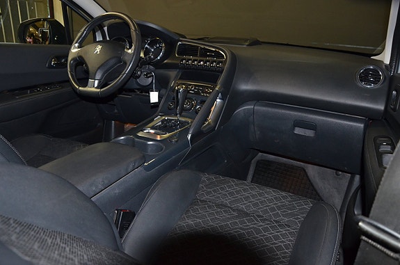 Peugeot 3008 10 of 25