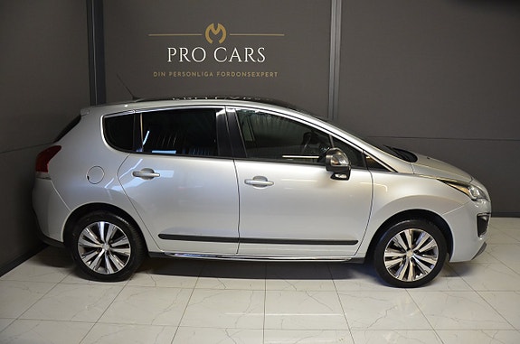 Peugeot 3008 2 of 5