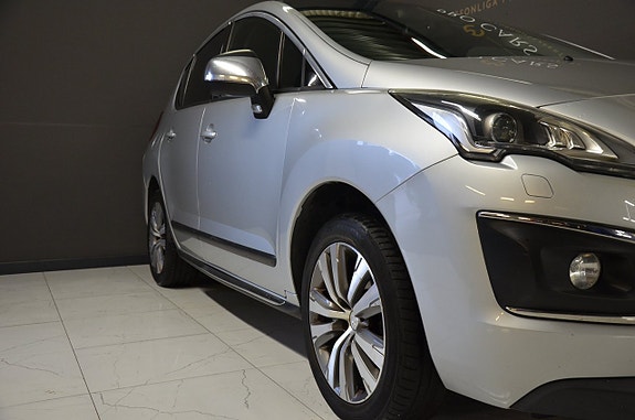Peugeot 3008 4 of 5